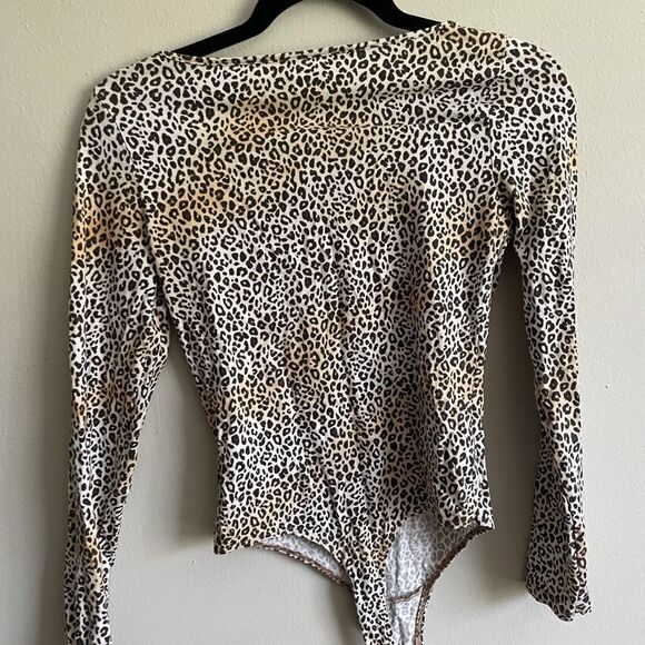 PINK VICTORIAS SECRET LEOPARD PRINT THONG BODYSUIT - Picture 11 of 13